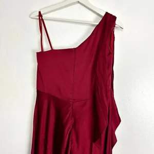 MAC DUGGAL One-Shouder Bow Satin Midi A-Line Dress in Deep Red Size US 8 thumbnail 7