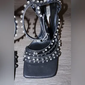 Zara Woman High Heel Studded Jewel Sandals Shoes size 37 thumbnail 6