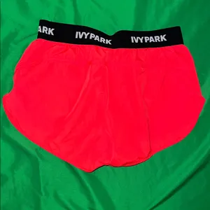 IVY PARK Women's Bright Pink Athletic Shorts size XS thumbnail 2