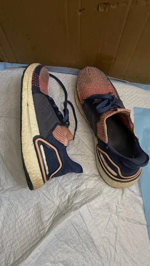 Adidas Ultraboost 19 Women's Size 10.5 Running Shoes thumbnail 4