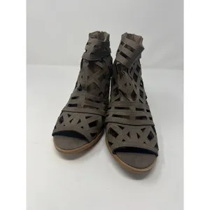 Qupid Women's Caged Block Heel Booties‎ Sz 8.5 thumbnail 2