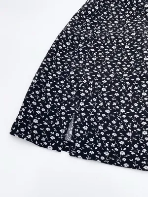 John Galt Brandy Melville Cara Mini Skirt Black White Floral Print One Size Y2K thumbnail 4