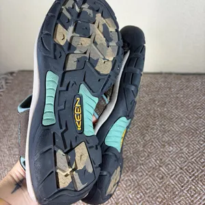 KEEN Women's Newport H2 closed toe hiking sandals in brown Sz 7 Water Gorpcore thumbnail 5