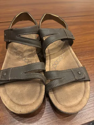 Khombu Brown Comfort Sandals Straps Size 7 Walking thumbnail 1