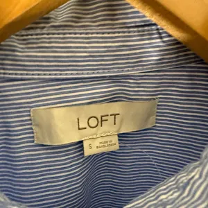 Loft Cropped Collar Poplin Button down Blue White Stripe‎ Cheat Pocket Small thumbnail 4