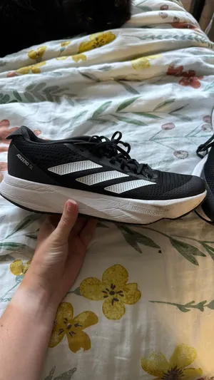 Adidas Black Tennis Shoes thumbnail 6