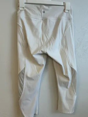lululemon athletica White short Capri Leggings with Mesh Panels thumbnail 3