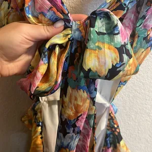 ✨Luxxel Britney Tropical Floral Print Ruffle Sz Large Romper✨ thumbnail 8
