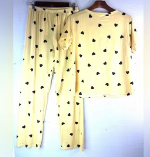 SHEIN L Black Hearts on Bright Yellow 2-Piece Set Pajamas thumbnail 4