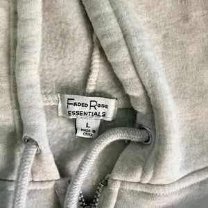 Cropped Zip Hoodie Beige Womens L Faded Rose Essentials Minimal Cozy Lounge thumbnail 2