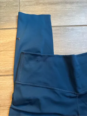 Nike Women's Navy Blue Athletic Leggings thumbnail 2
