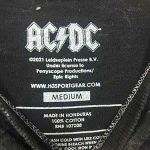 AC/DC Album Cover Arts Through The Years Hard Rock Tee M thumbnail 4