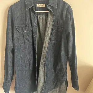 Madewell small denim‎ button down thumbnail 2
