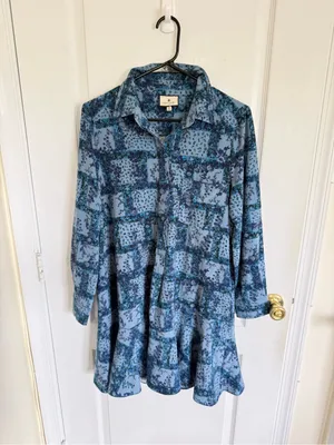 Tuckernuck Callahan Shirt Dress in Trellis Vine Crepe thumbnail 5