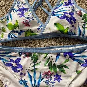 Cupshe Floral Bikini thumbnail 2
