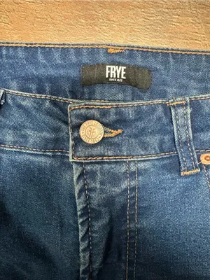 Frye Stevie Straight Leg Cotton Blend Medium Wash Denim Jeans Size 10/30 thumbnail 2