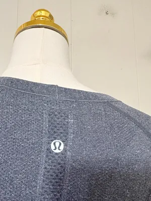 Lululemon Swiftly Tech Long Sleeve Shirt 2.0 Gray Black Trim Size 8 thumbnail 5