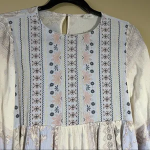 ✨ Taylor & Sage Women’s Floral‎ Embroidered Boho Top Cream Purple XS thumbnail 2