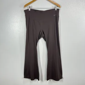 Nike Zenvy High-Waisted Flared Leggings Brown 1X Athletic Workout Dri-Fit‎ thumbnail 2