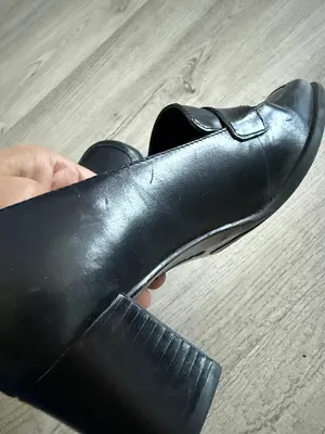 Bandolino Black Leather Mid-Heel Loafers with Silver Accent Size 6.5 thumbnail 8