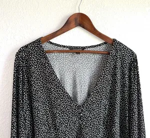 Banana Republic Womens Shirt Blouse Black White Dot Long Sleeve Stretch Size XL thumbnail 3