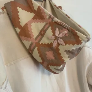 Free People Nordic "It's a Vibe"‎ Hoodie XS cream Aztec Embroidered Oversized thumbnail 10