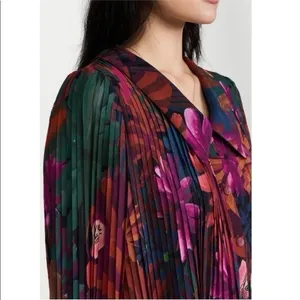 NEW Farm Rio Women’s Bird Flowers Pleated Shirt Multicolor thumbnail 8