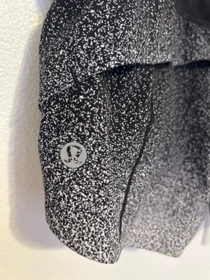 Lululemon Low-Rise Speed Up Shorts - Ombre Speckle Stop Print thumbnail 3