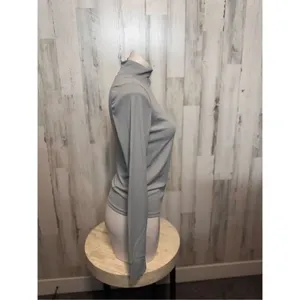 Just Be Mock Neck Long Sleeve Top Women’s Medium Sage Green Stretch Basic thumbnail 4