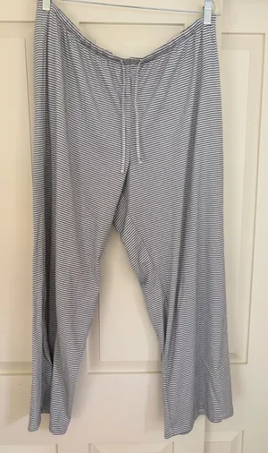 H&M Striped Pants thumbnail 1