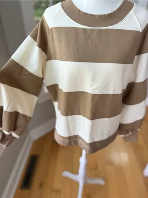 Old Navy Tan Ivory Cream Wide Striped Cropped Crewneck Sweatshirt Size Small thumbnail 4