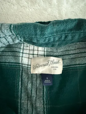 Universal Threads Flannel Button-Up thumbnail 5