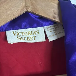 VTG 90s VICTORIAS SECRET Satin NIGHT SHIRT Nightgown Gold Label red‎ pjs sz P/S thumbnail 4