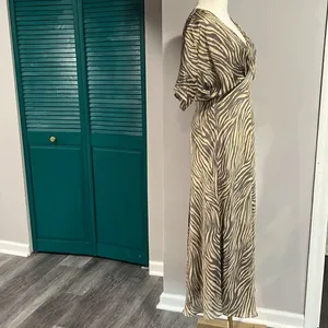 ASTR NWOT Flutter Sleeve Open Back Midi Dress Zebra - S ($99) thumbnail 7
