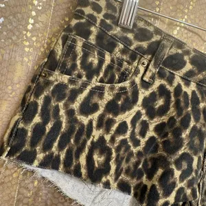Seven7 Leopard Print Denim Cut Off Short Booty Low Rise Y2K Shorts 26 NWT thumbnail 8