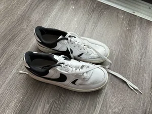 Nike Sneakers Women’s thumbnail 2