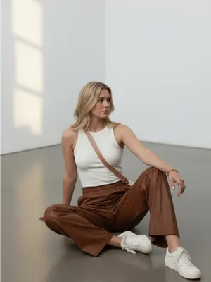 NWT OFFLINE By AERIE Real Luxe Faux Vegan Leather Wide Leg Pants Size L thumbnail 3