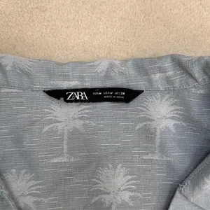 Zara Blue Palm Tree Print Button Down Short Sleeve Collared Blouse Shirt Top M thumbnail 7