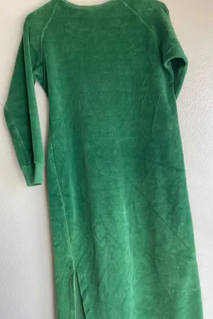 Vintage Liz Claiborne Velvet Green long-sleeve green velour midi dress featuring thumbnail 11