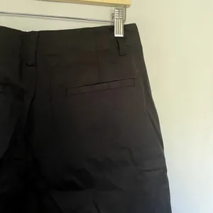 Gap pleated black straight leg trousers women's size‎ 4 pockets pants belt loops thumbnail 4