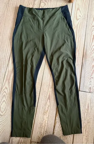 Athleta Highline Hybrid Ankle Tight leggings size 12 thumbnail 1