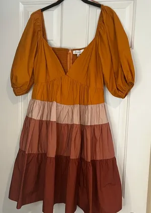 Moodie Baby Doll Colorblock Balloon Sleeves- Dress thumbnail 1