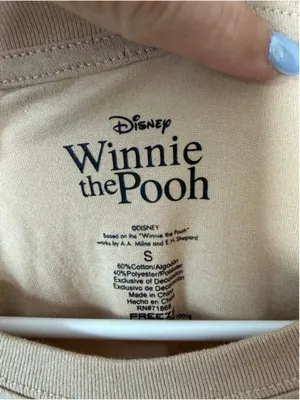 Disney Winnie the Pooh Beige Red Short Sleeve Tee S thumbnail 3