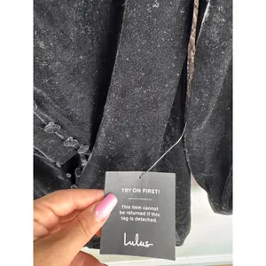 Lulus Black Velvet HOCO Button Front Mini Dress‎ Party Cocktail NWT Size XS thumbnail 3