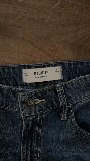 Hollister Low-Rise Jeans Straight Leg thumbnail 2