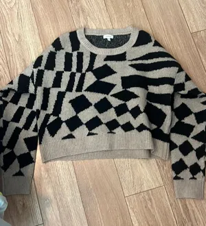 TJ Maxx Sweater thumbnail 1
