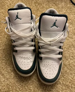 Nike Air Jordan 1 Low thumbnail 1