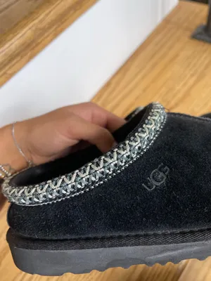Black UGG Tasman Slippers Women’s thumbnail 2