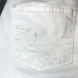 American Eagle Womens Size 14 White Jeans Stretch Straight Leg Denim Casual thumbnail 7