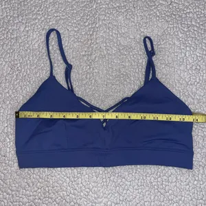 Alo Yoga Sports Bra thumbnail 9